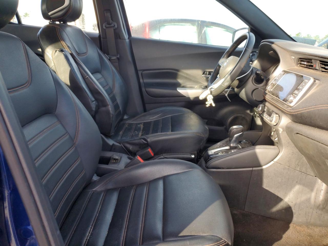 2019 NISSAN KICKS SR photo 13