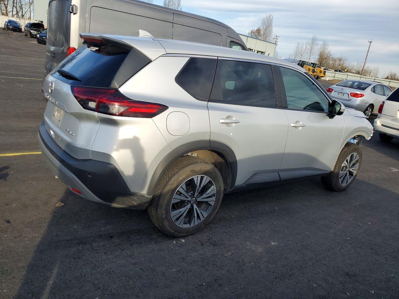 2023 NISSAN ROGUE SV photo 3