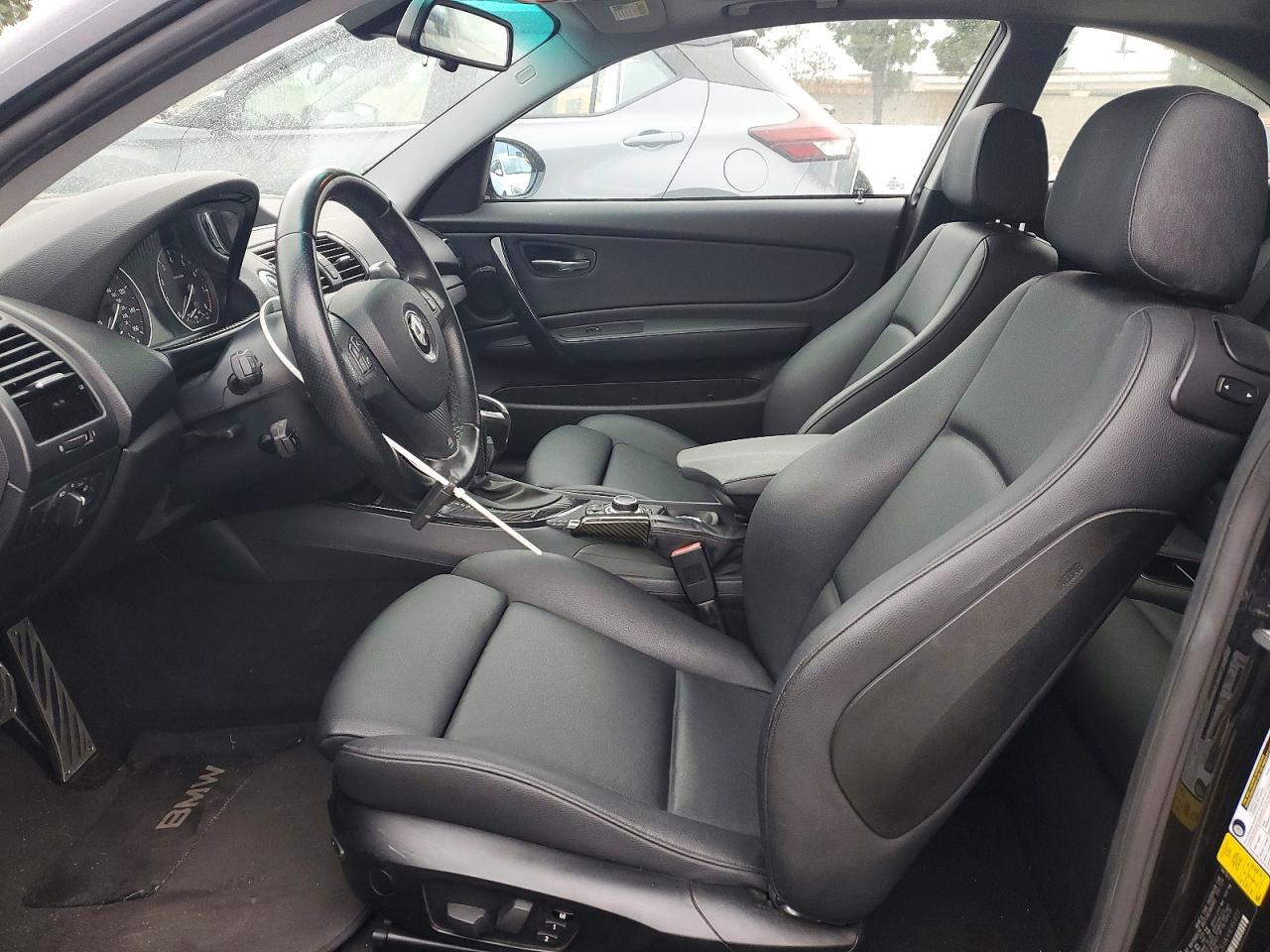 2010 BMW 135 I photo 7