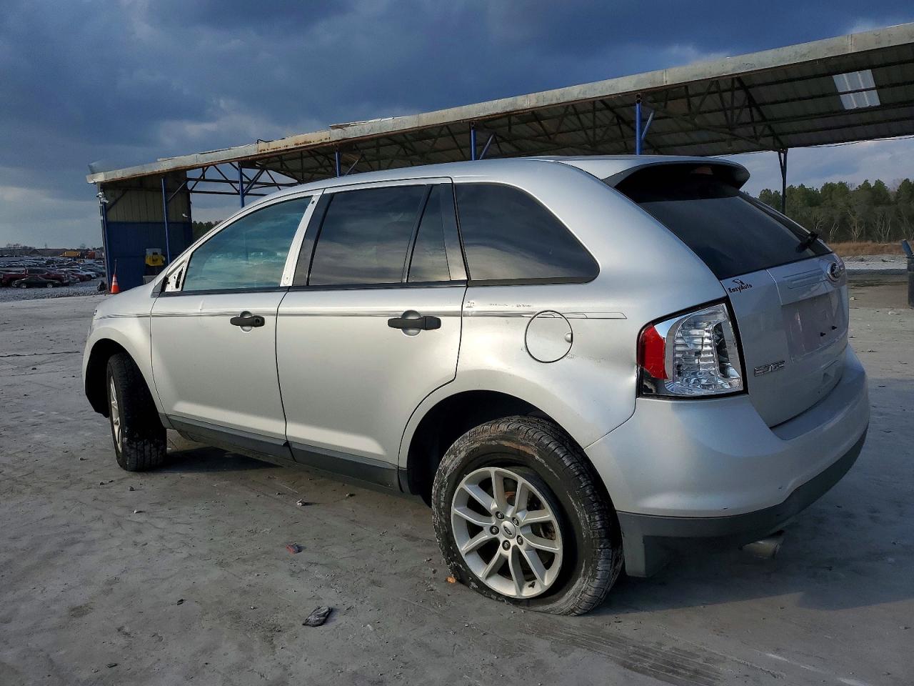 2014 FORD EDGE SE photo 2