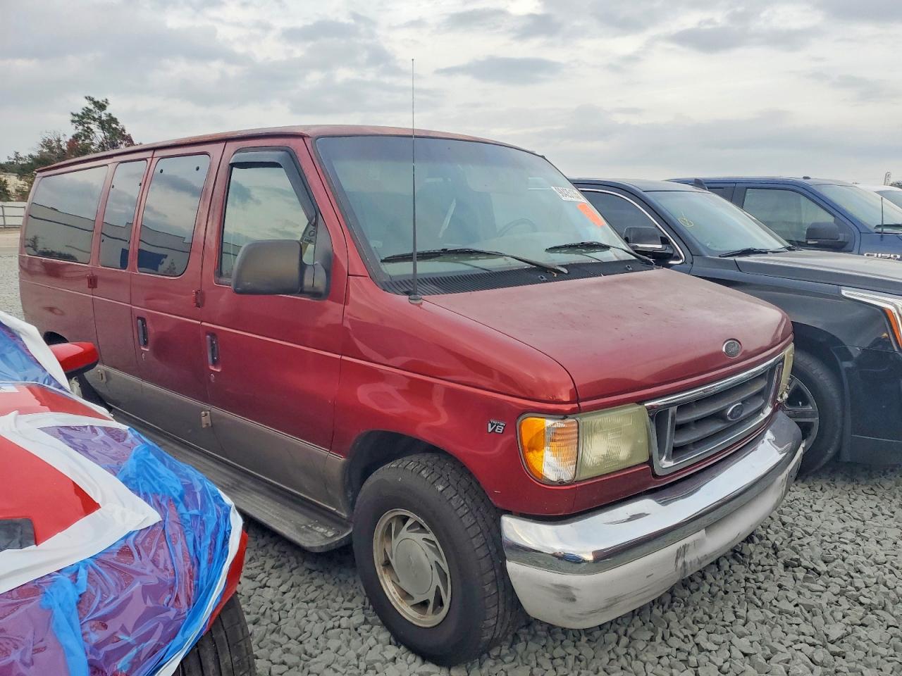 2001 FORD ECONOLINE E150 WAGON photo 4