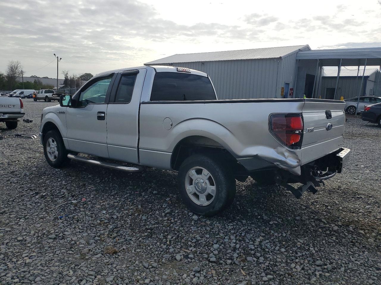 2011 FORD F150 SUPER CAB photo 2