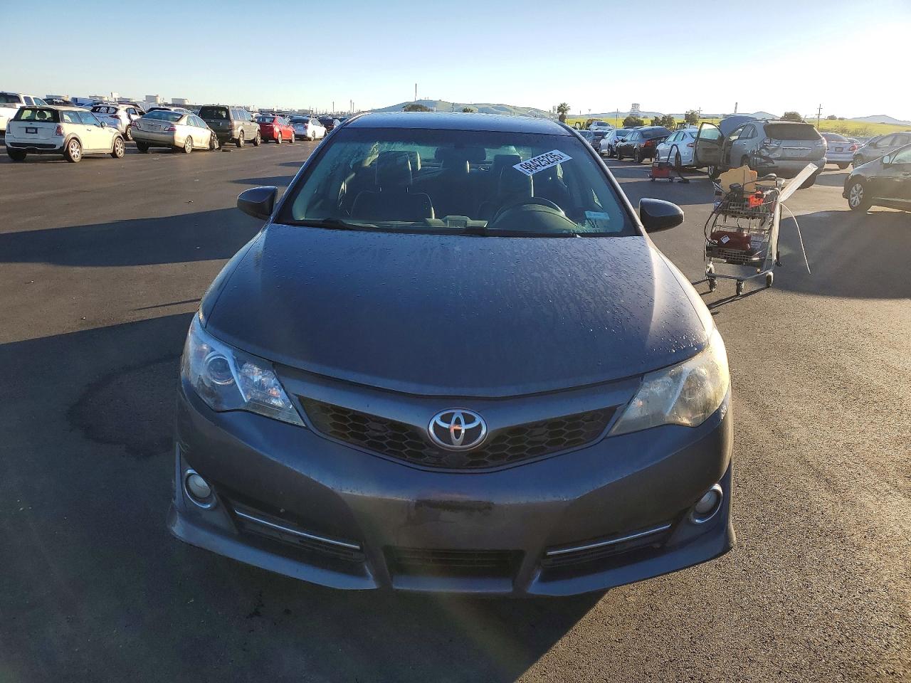 2013 TOYOTA CAMRY L photo 5