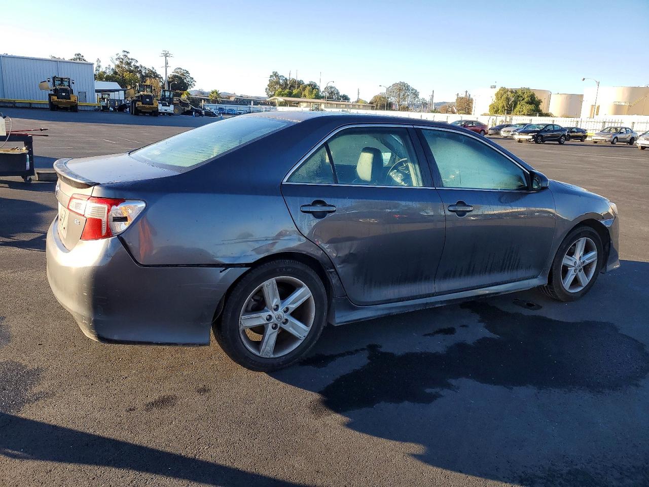 2013 TOYOTA CAMRY L photo 3