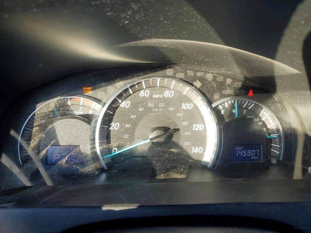 2013 TOYOTA CAMRY L photo 9