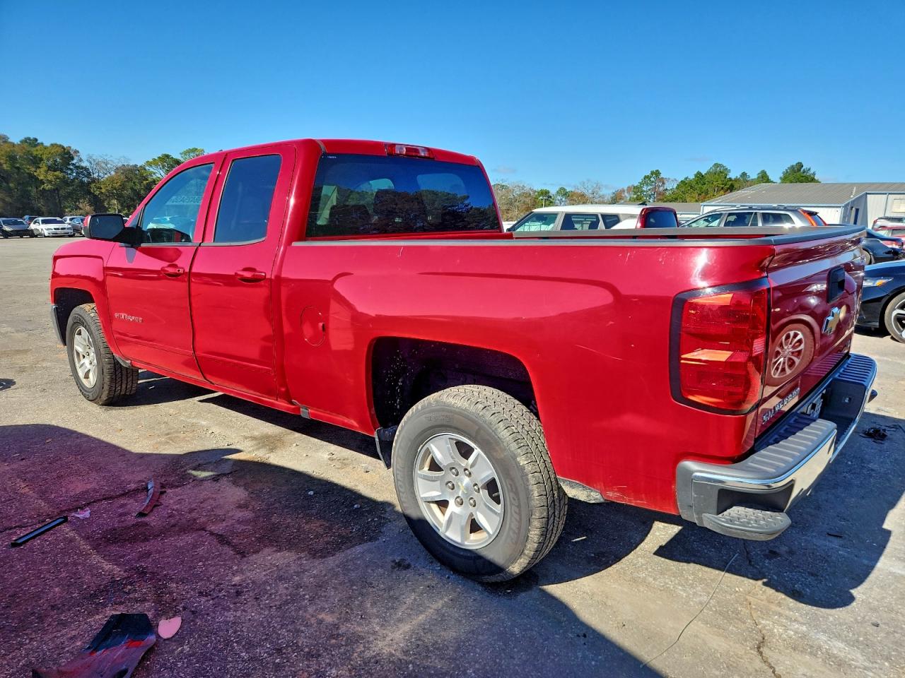 2018 CHEVROLET SILVERADO C1500 LT photo 2