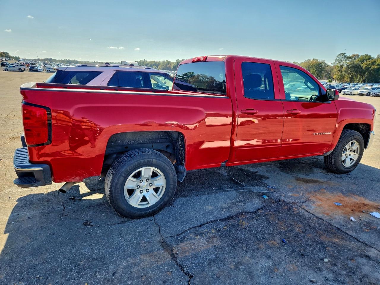 2018 CHEVROLET SILVERADO C1500 LT photo 3