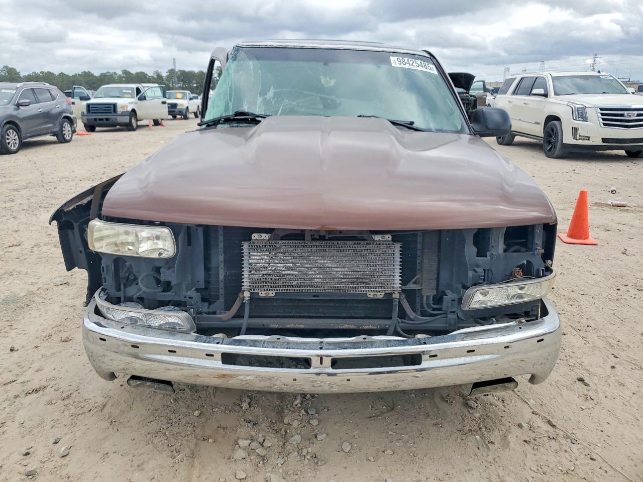 2002 CHEVROLET SILVERADO C1500 photo 5
