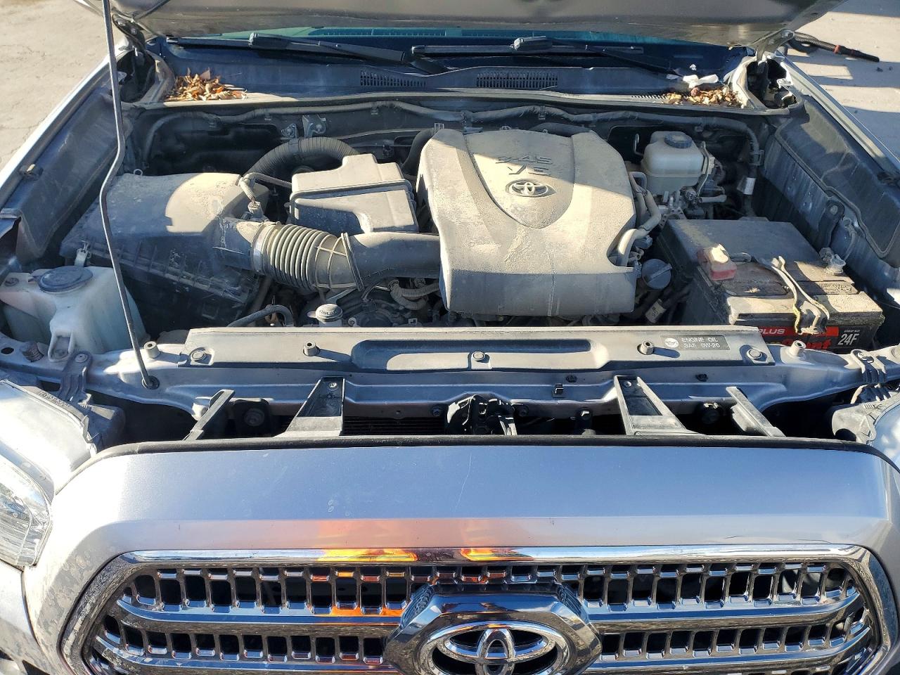 2017 TOYOTA TACOMA DOUBLE CAB photo 11