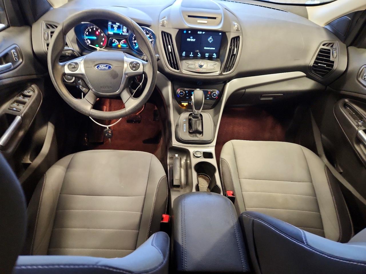 2016 FORD ESCAPE SE photo 8