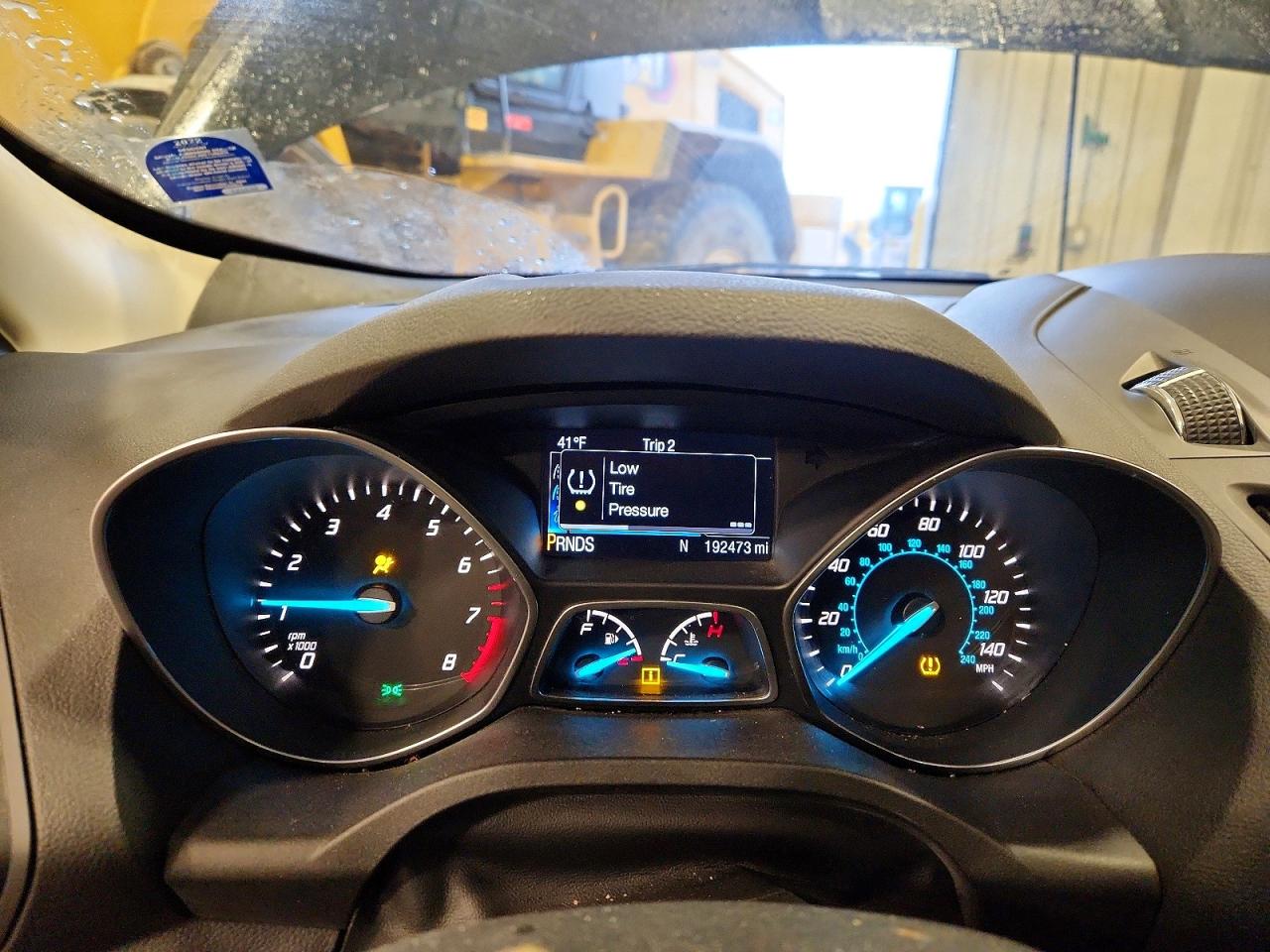 2016 FORD ESCAPE SE photo 9