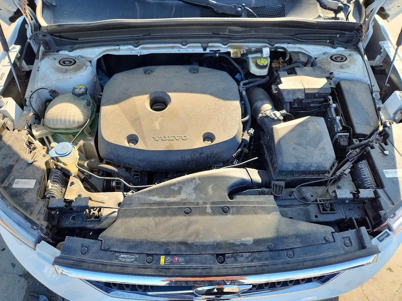 2022 VOLVO XC40 T5 MOMENTUM photo 12