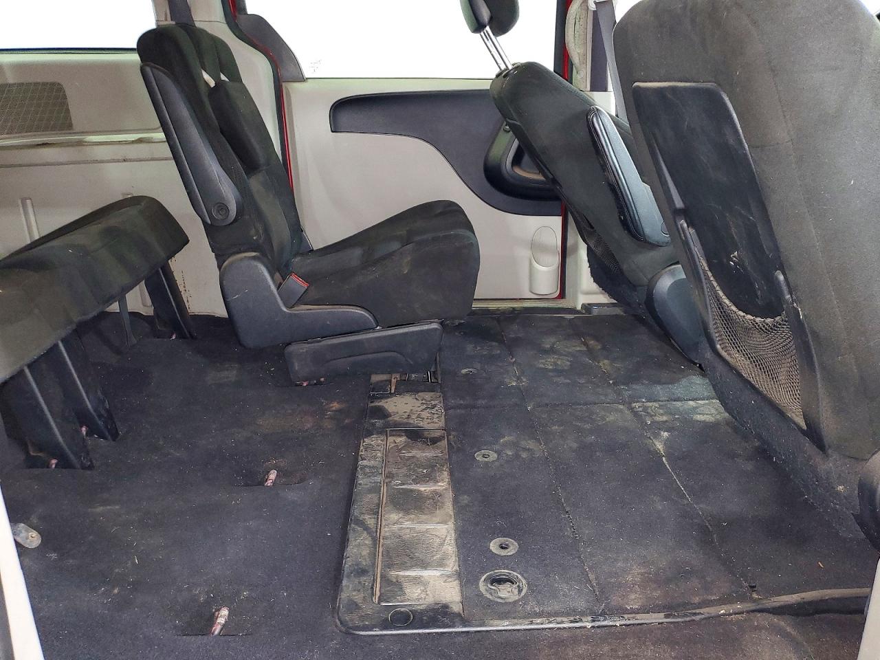 2015 DODGE GRAND CARAVAN SE photo 11