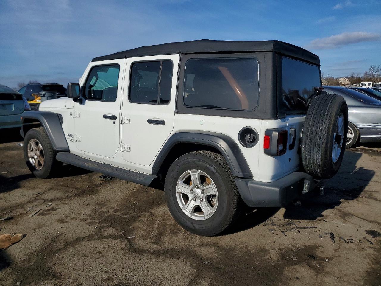 2018 JEEP WRANGLER UNLIMITED SPORT photo 2