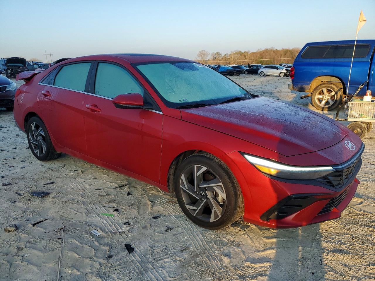 2024 HYUNDAI ELANTRA SEL photo 4