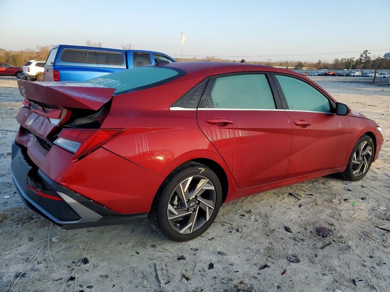 2024 HYUNDAI ELANTRA SEL photo 3