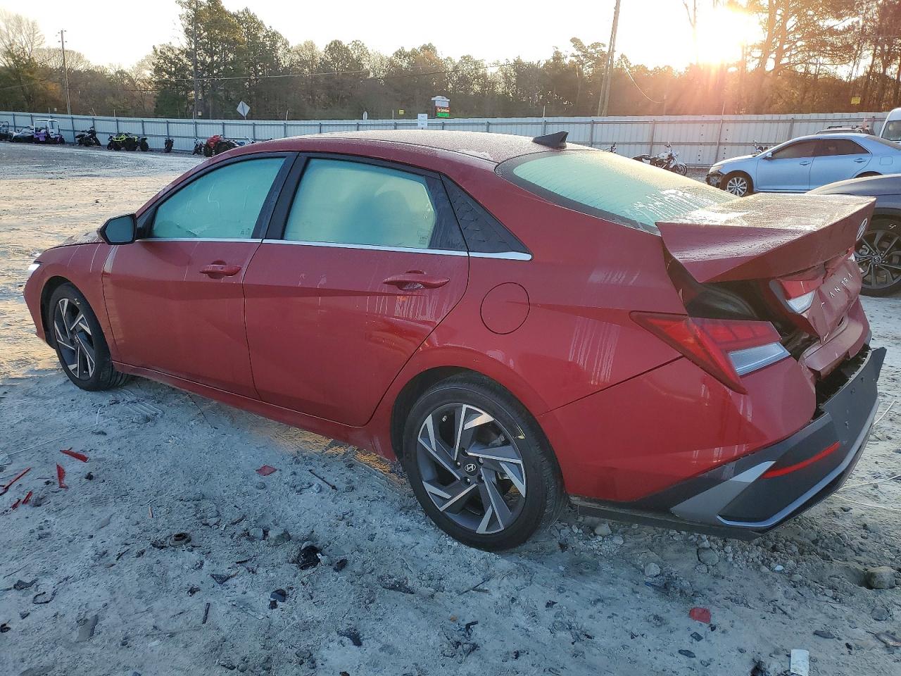 2024 HYUNDAI ELANTRA SEL photo 2