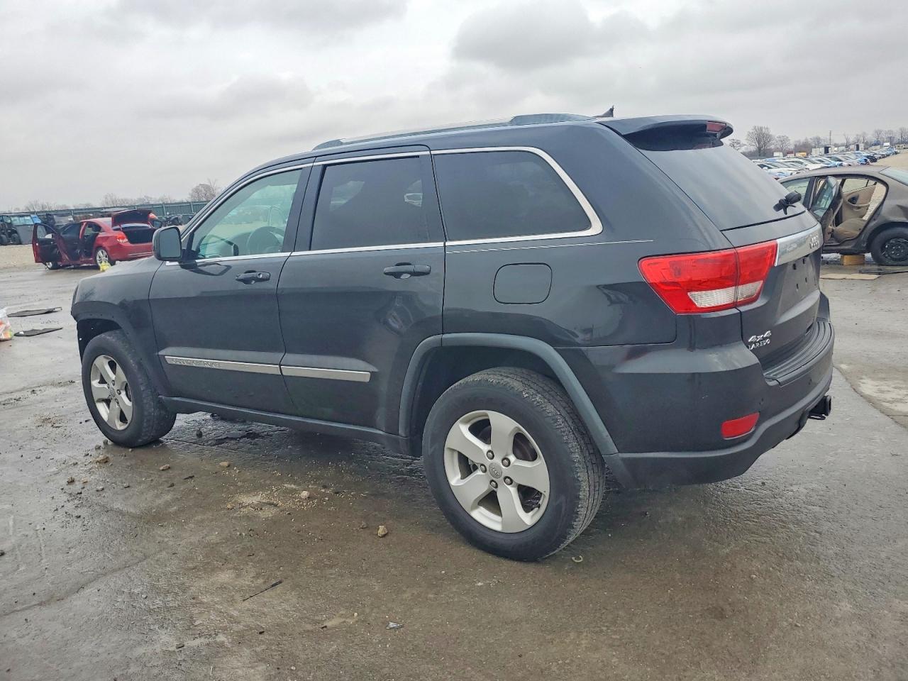 2012 JEEP GRAND CHEROKEE LAREDO photo 2