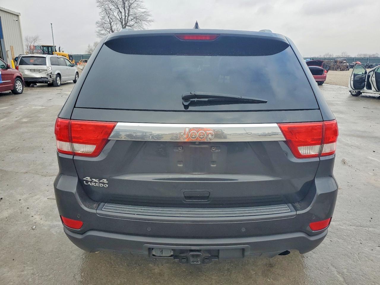 2012 JEEP GRAND CHEROKEE LAREDO photo 6