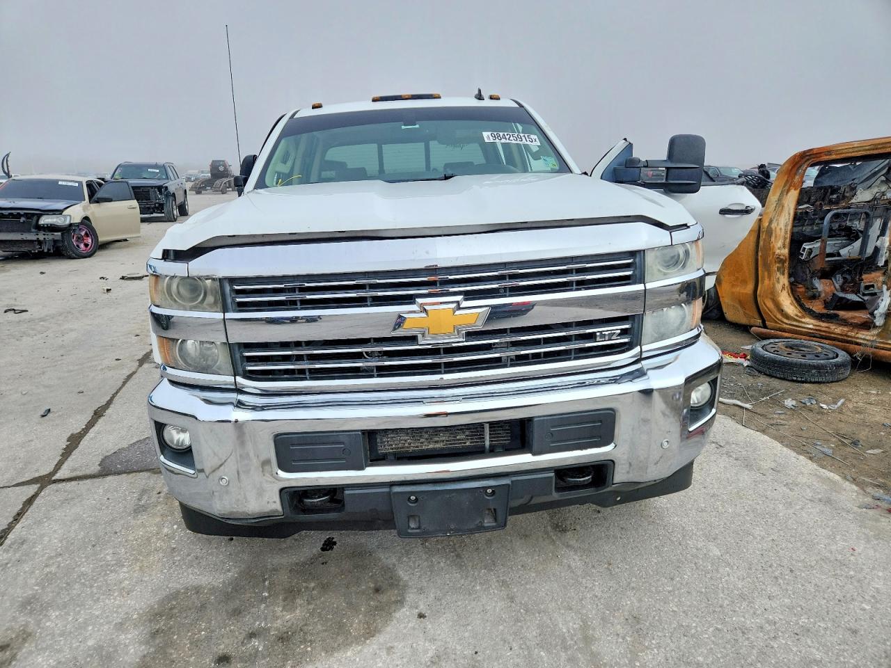 2015 CHEVROLET SILVERADO K3500 LTZ photo 5