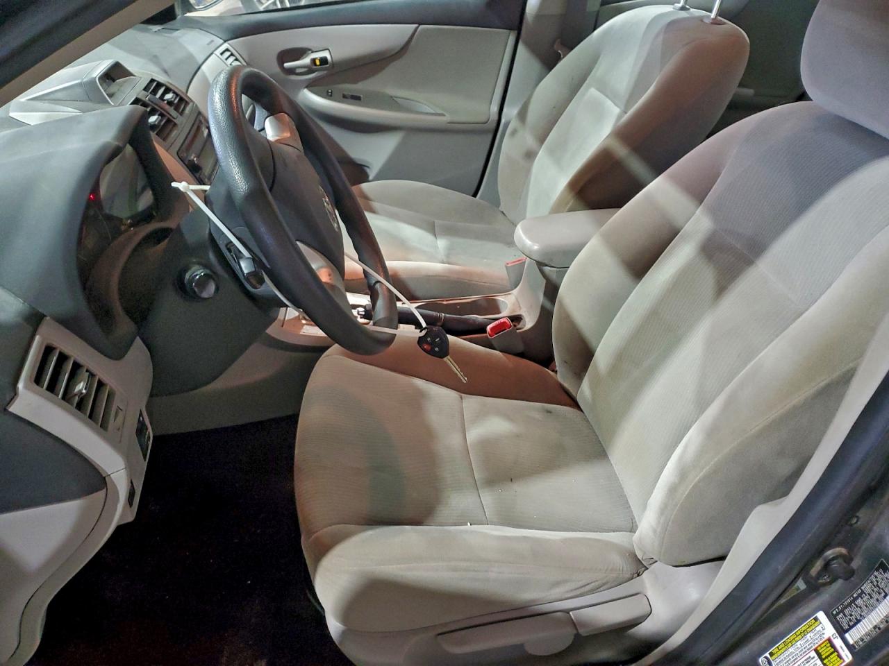 2012 TOYOTA COROLLA BASE photo 7