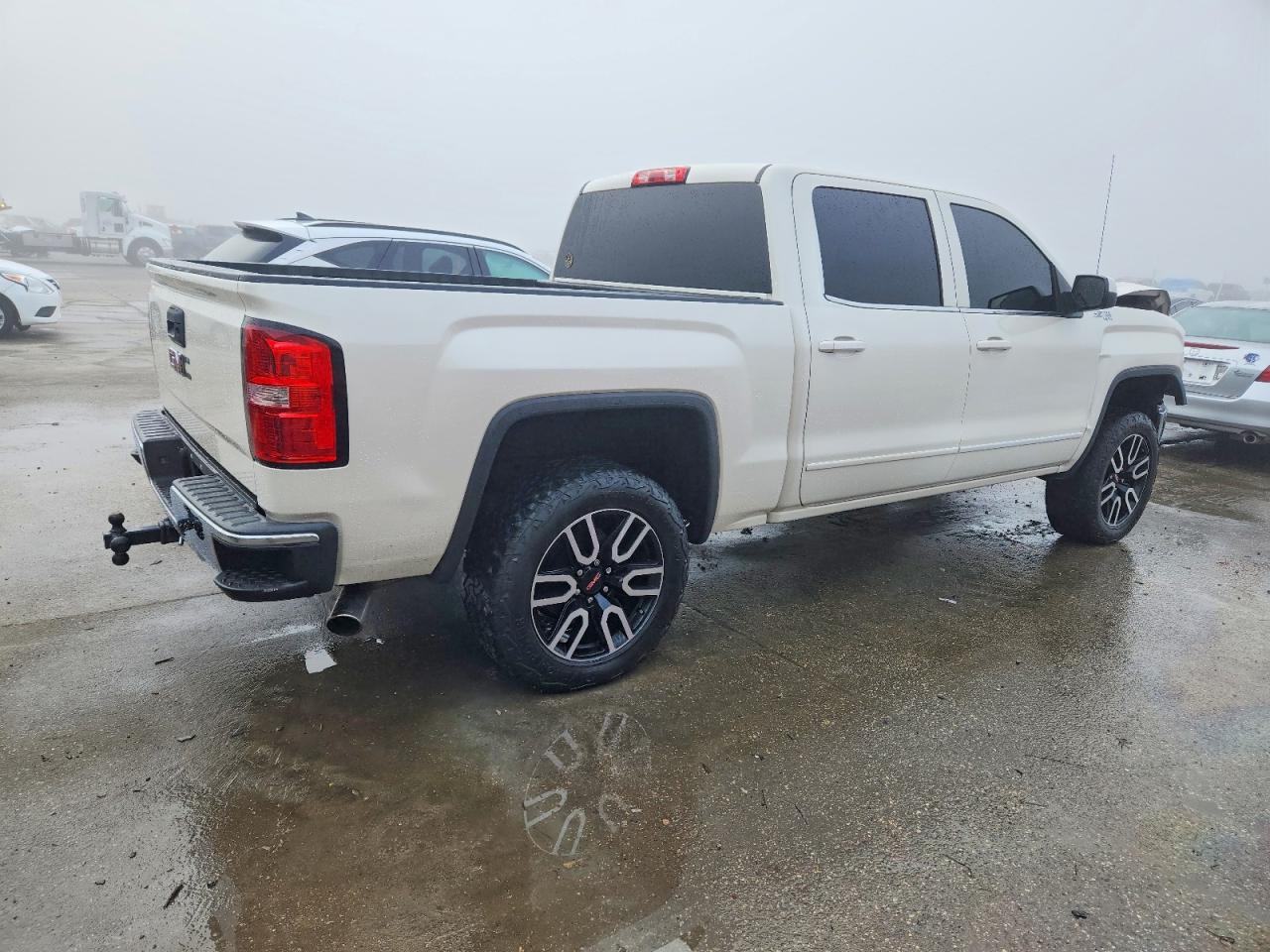 2014 GMC SIERRA K1500 SLE photo 3