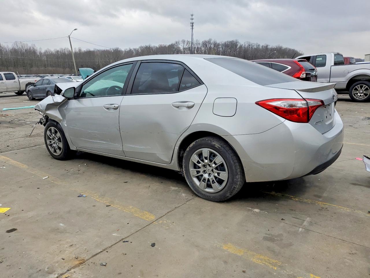 2015 TOYOTA COROLLA L photo 3