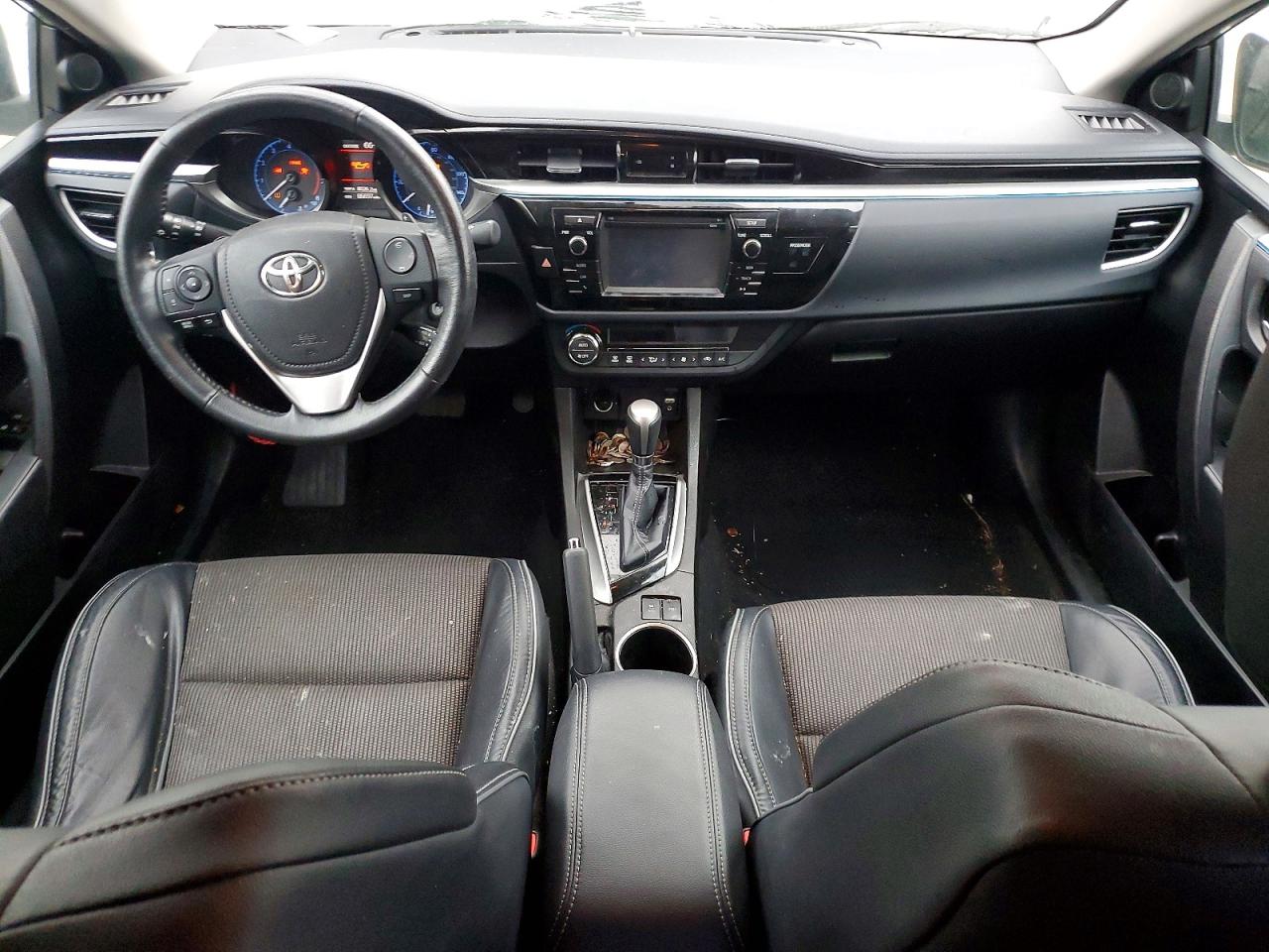 2015 TOYOTA COROLLA L photo 15