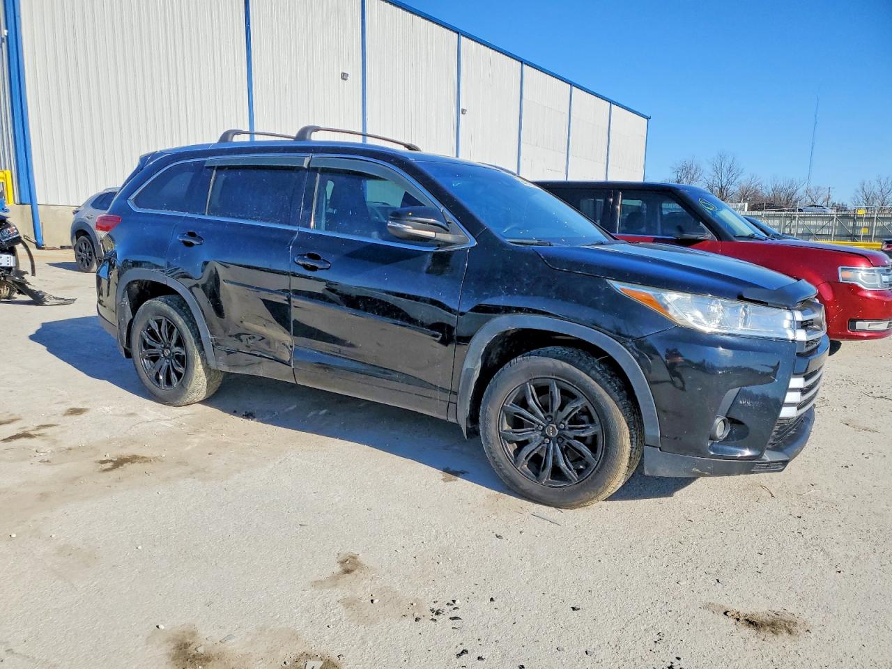 2018 TOYOTA HIGHLANDER SE photo 13