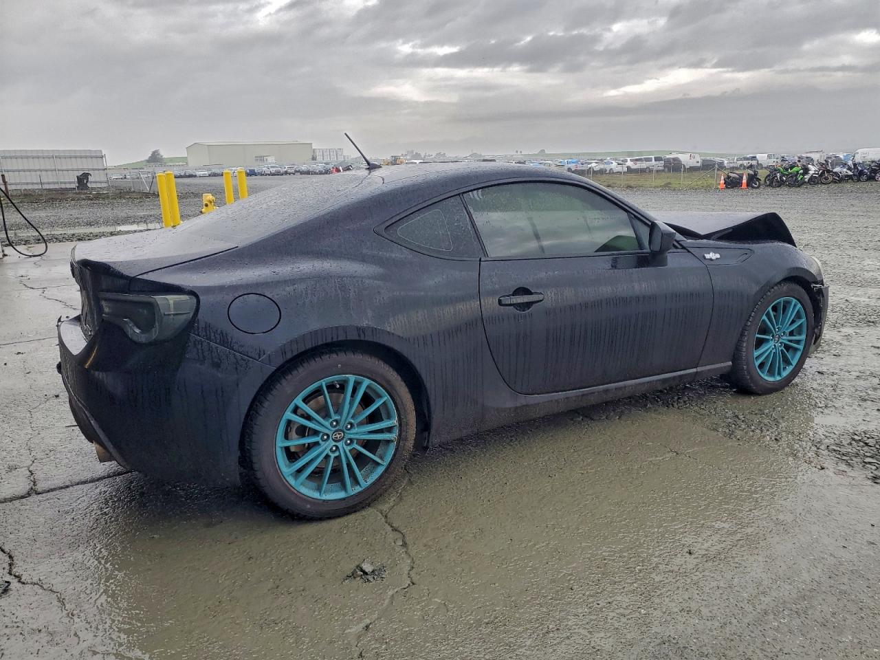 2013 TOYOTA SCION photo 3