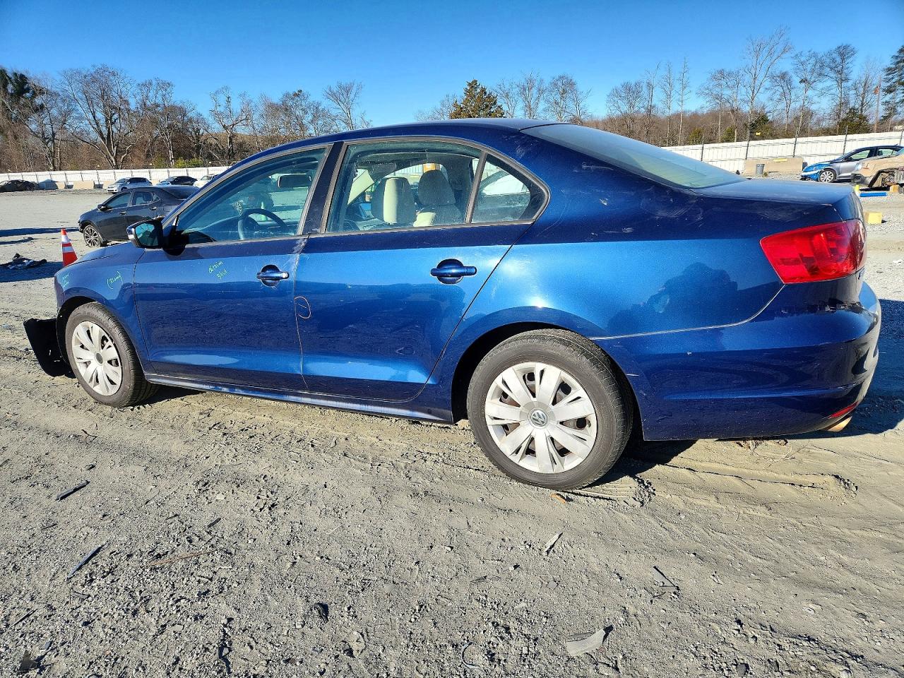 2012 VOLKSWAGEN JETTA SE photo 2