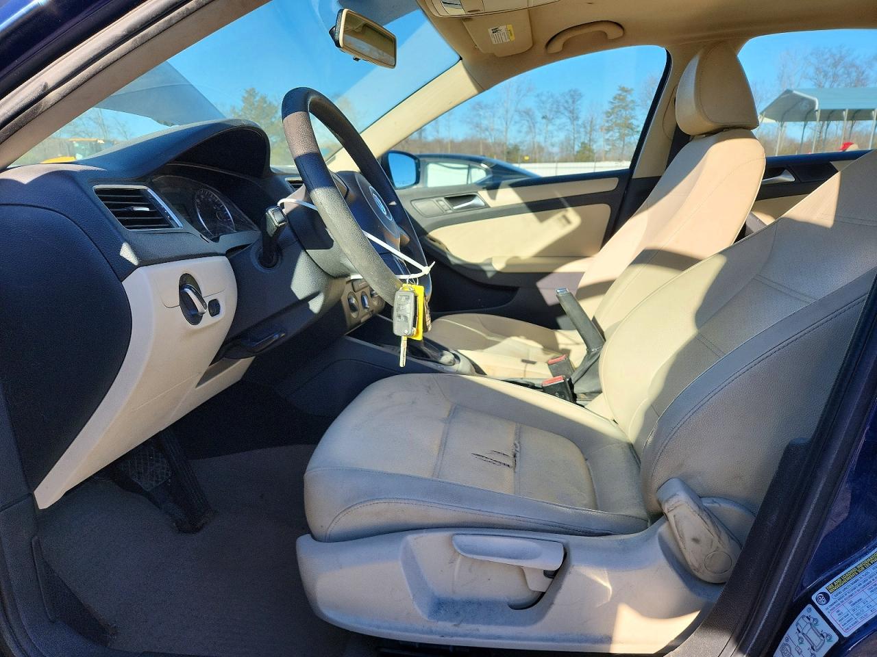 2012 VOLKSWAGEN JETTA SE photo 7