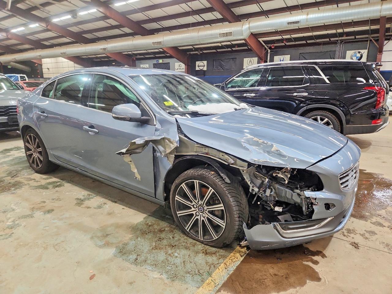 2018 VOLVO S60 INSCRIPTION photo 4