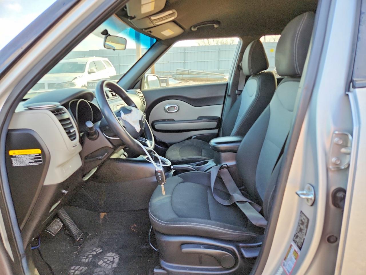 2017 KIA SOUL + photo 7