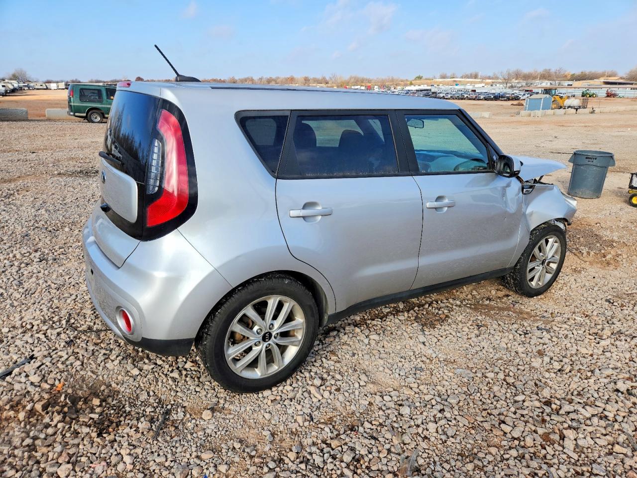 2017 KIA SOUL + photo 3