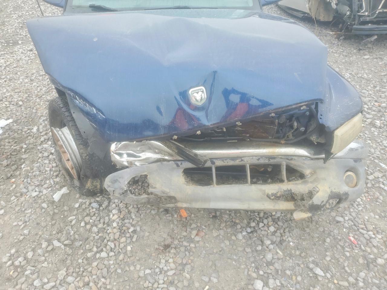 2004 DODGE DAKOTA QUAD SLT photo 11