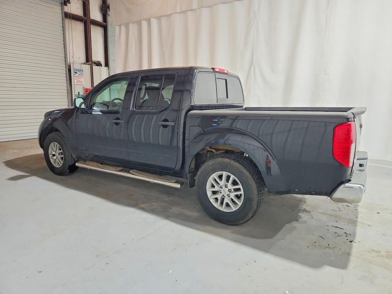 2019 NISSAN FRONTIER S photo 2