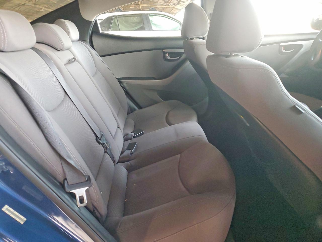 2014 HYUNDAI ELANTRA SE photo 10