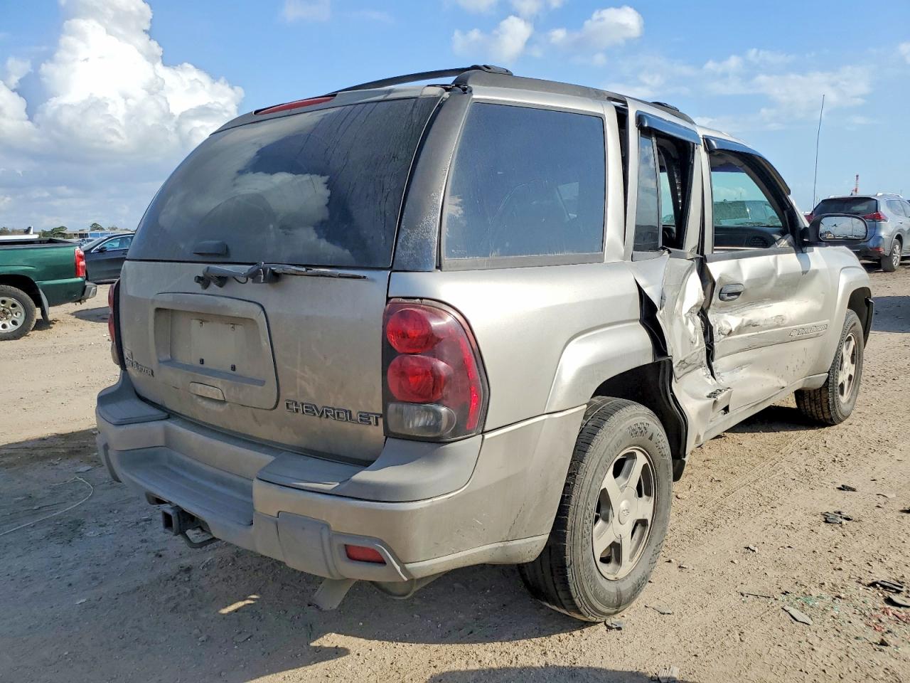 2003 CHEVROLET TRAILBLAZER photo 3