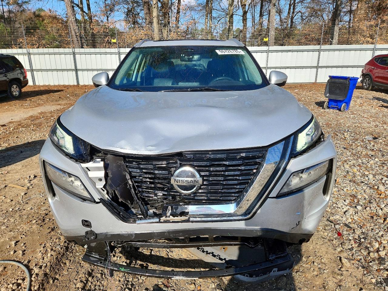 2021 NISSAN ROGUE SV photo 5