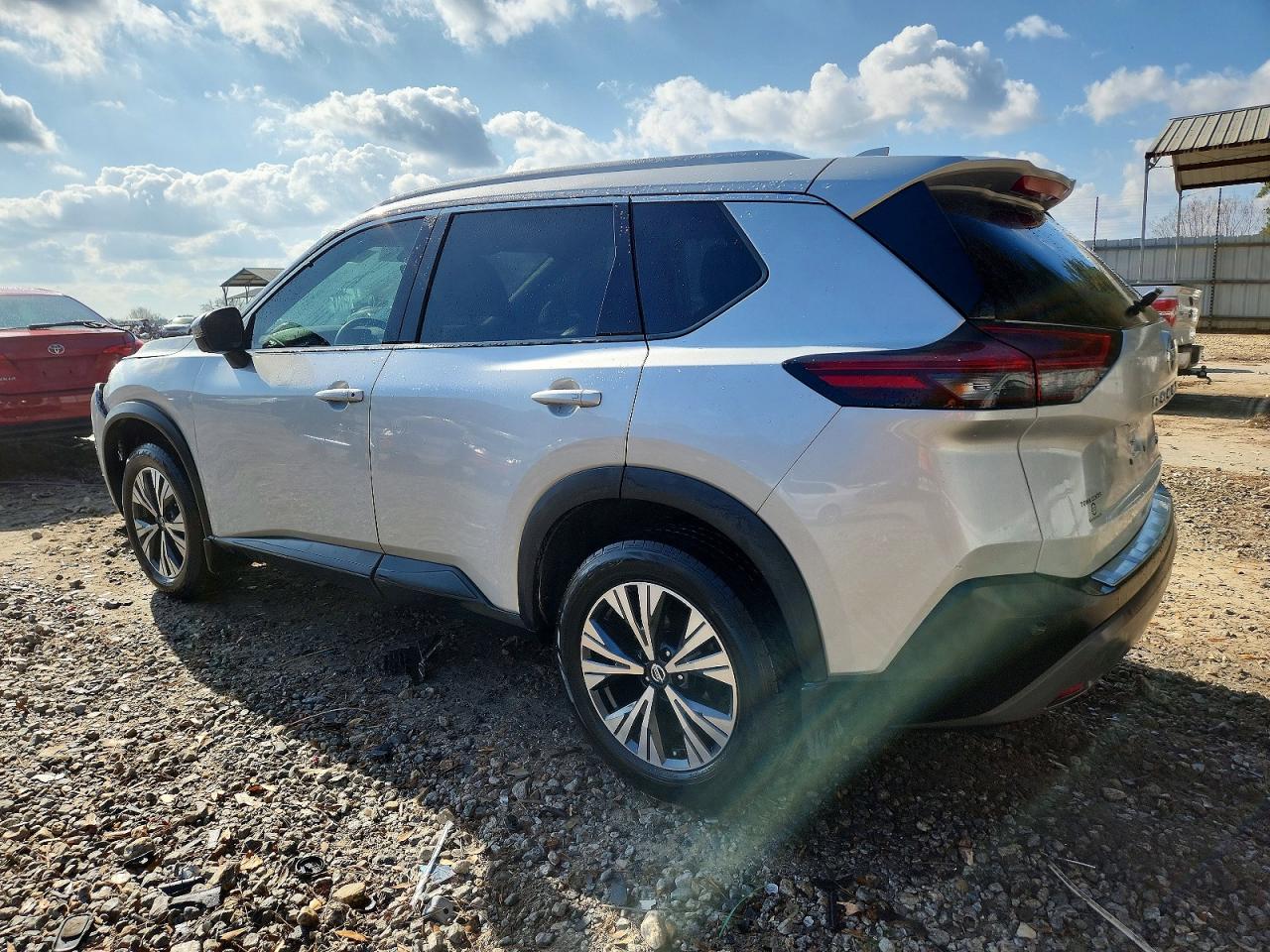 2021 NISSAN ROGUE SV photo 2