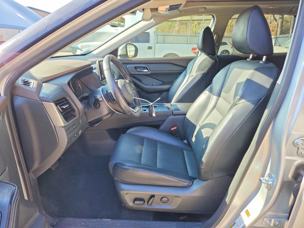2021 NISSAN ROGUE SV photo 7