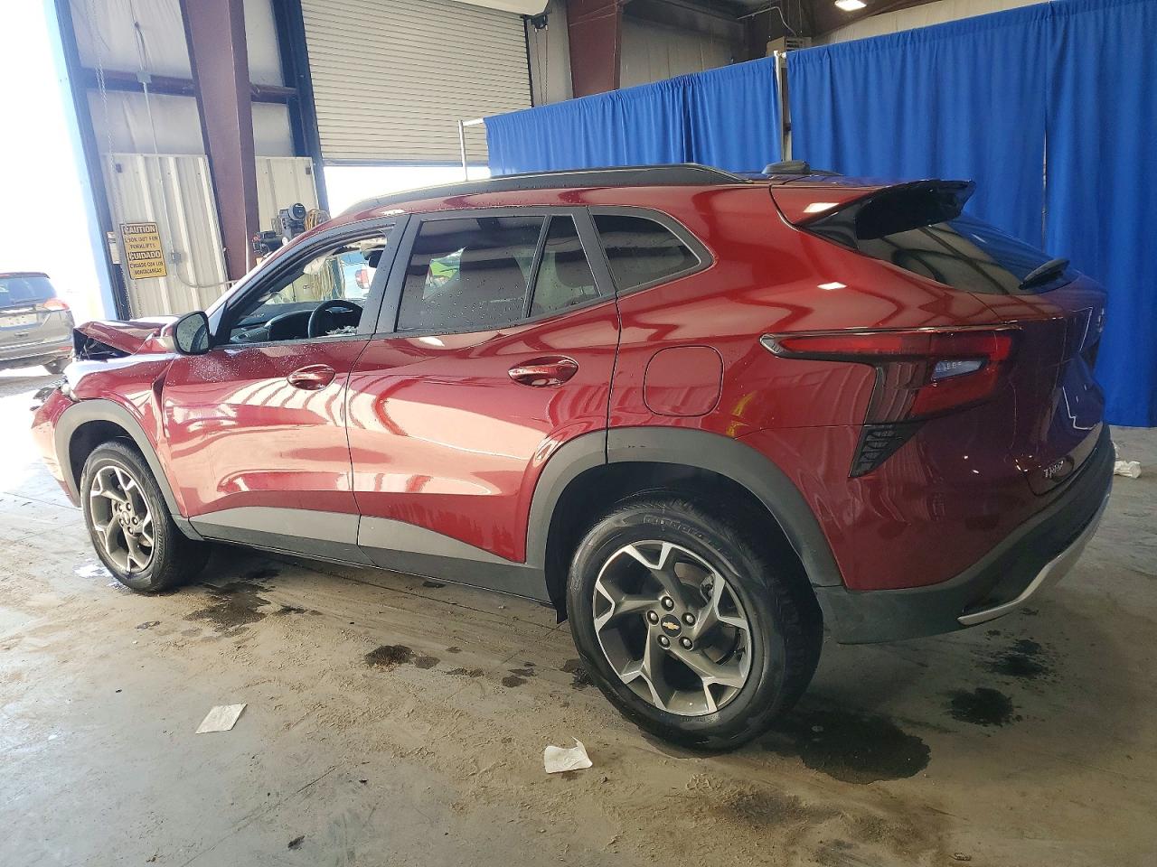 2025 CHEVROLET TRAX 1LT photo 4