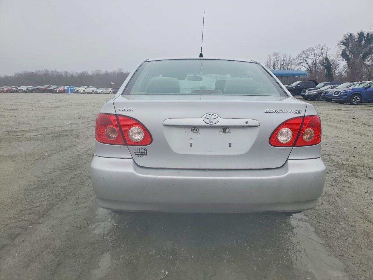 2005 TOYOTA COROLLA CE photo 6