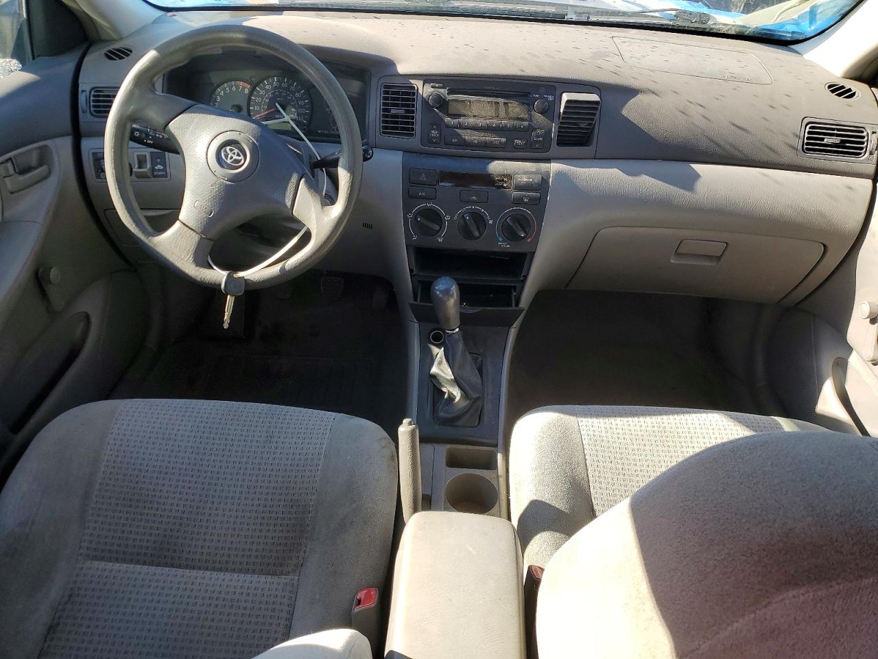 2005 TOYOTA COROLLA CE photo 8