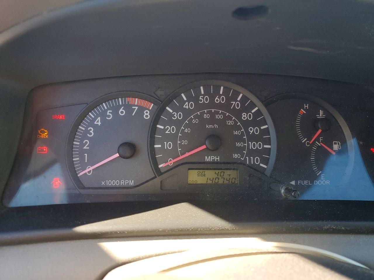2005 TOYOTA COROLLA CE photo 9