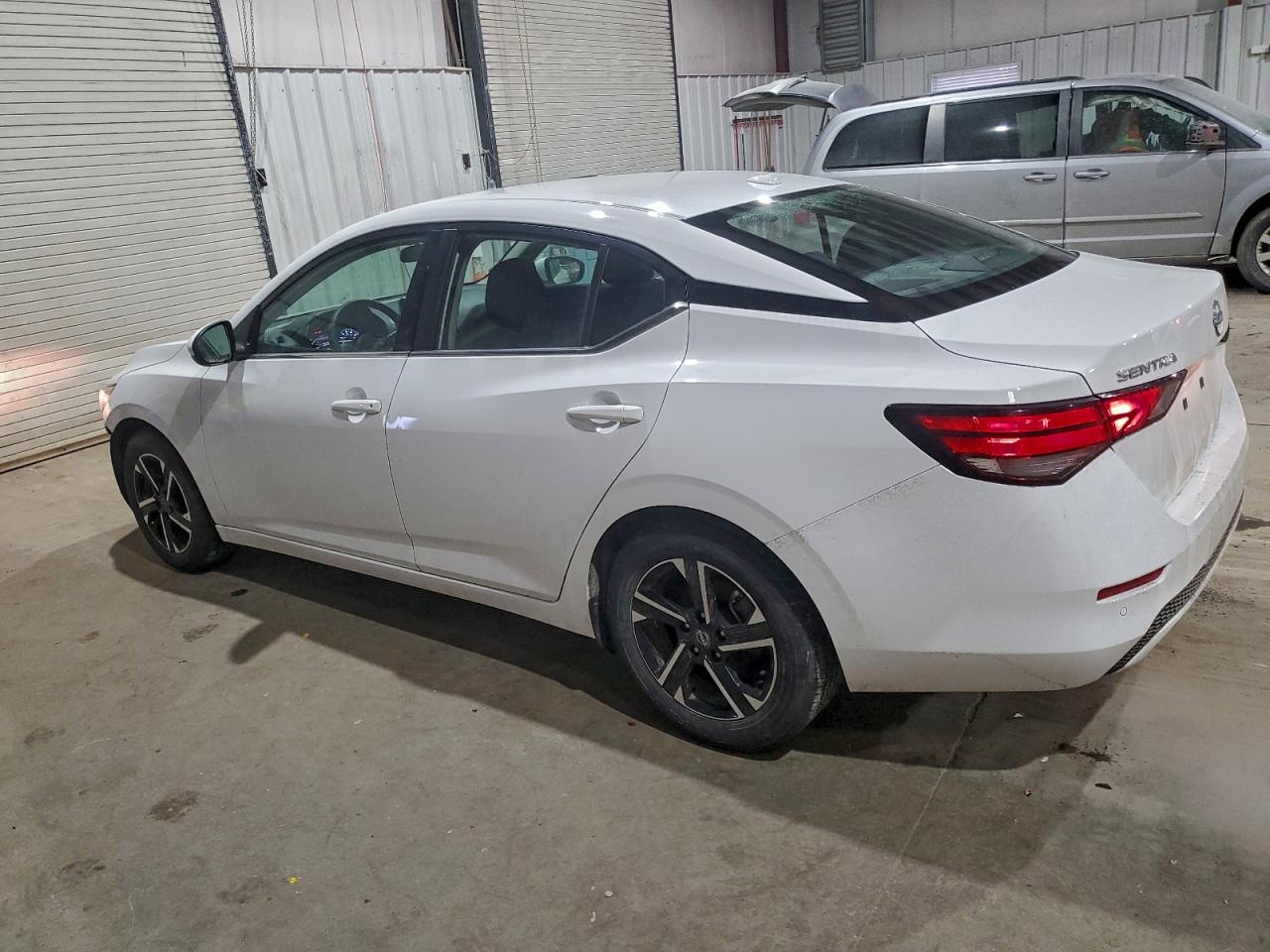 2024 NISSAN SENTRA SV photo 4