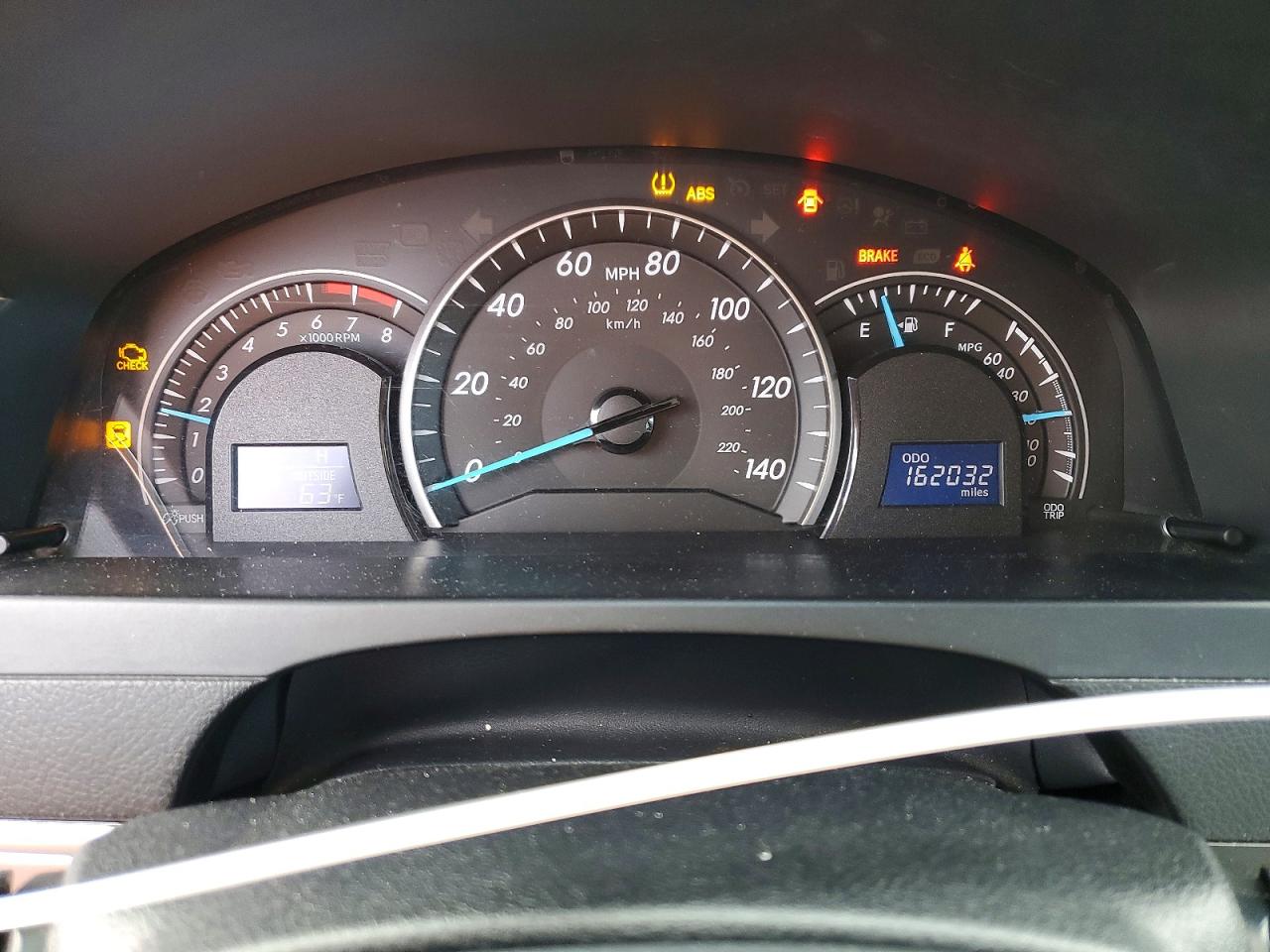 2013 TOYOTA CAMRY L photo 9