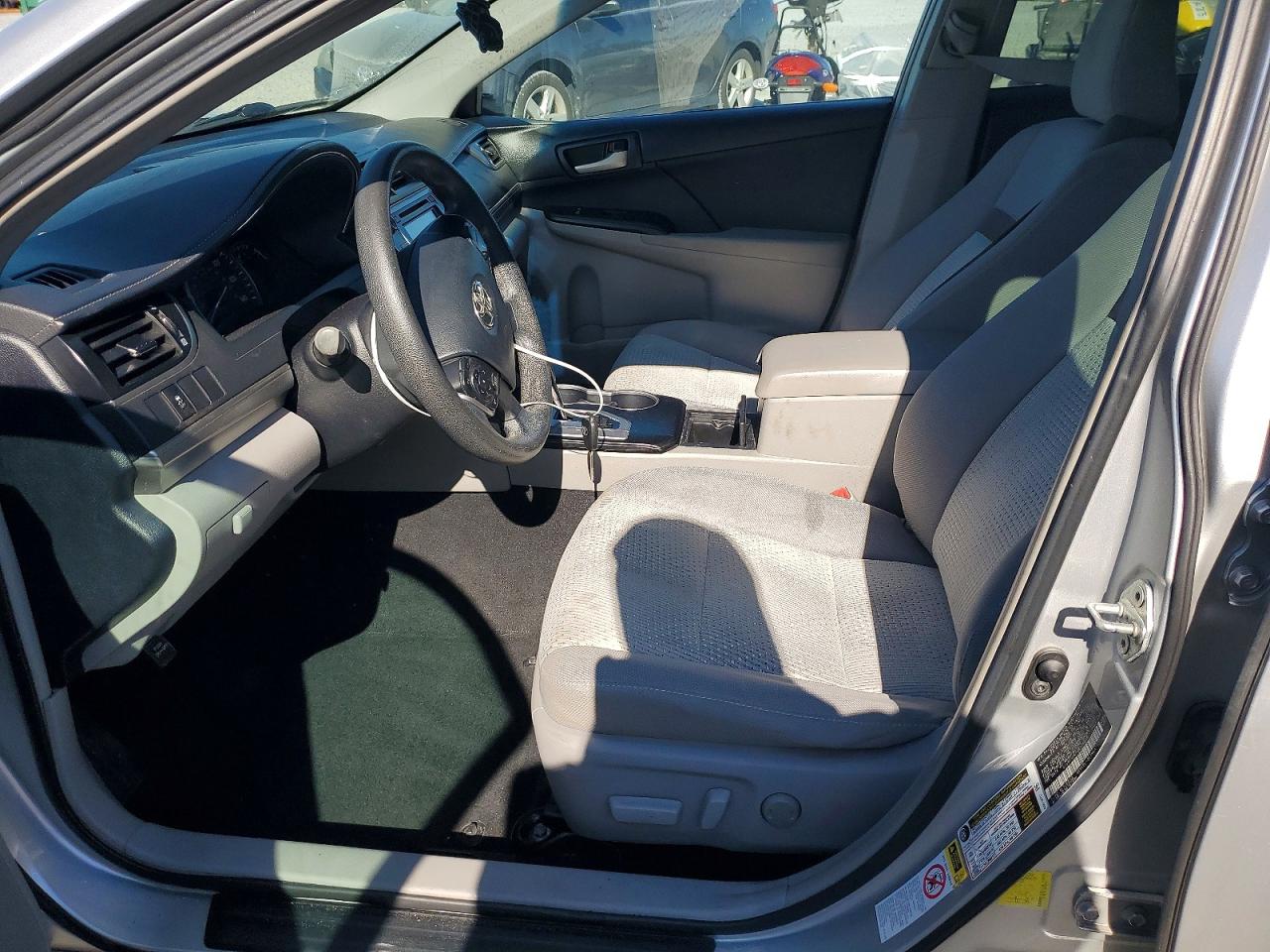 2013 TOYOTA CAMRY L photo 7