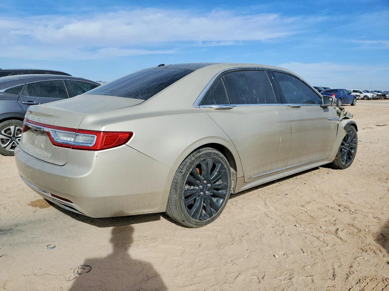 2017 LINCOLN CONTINENTAL SELECT photo 3